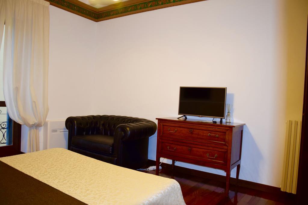 Ball Apartments Loc 04163 Verona Szoba fotó